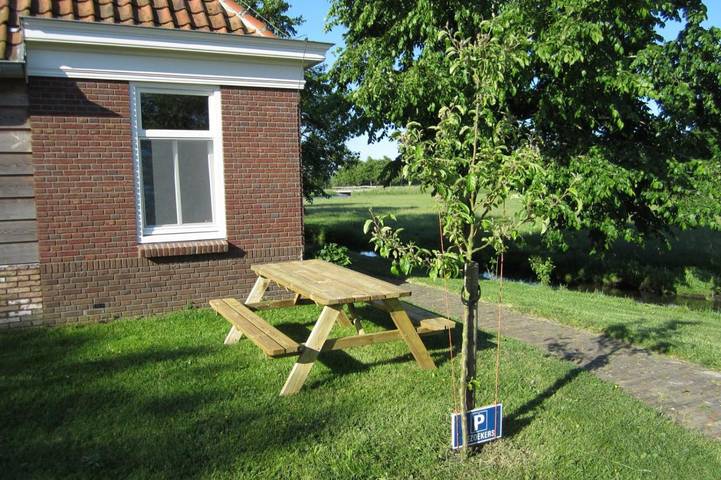 Gîte pour 2 personnes, avec jardin et vue ainsi que vue sur le lac et terrasse dans Edam - 4