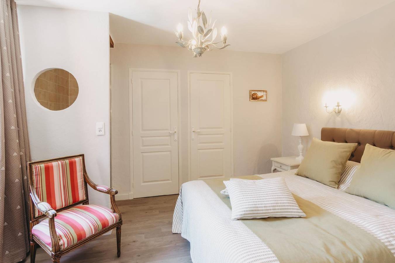 Ganze Ferienwohnung, Exklusives Apartment auf Landgut im Languedoc mit Terrasse, Pool, Wlan in Armissan, Narbonne und Umgebung