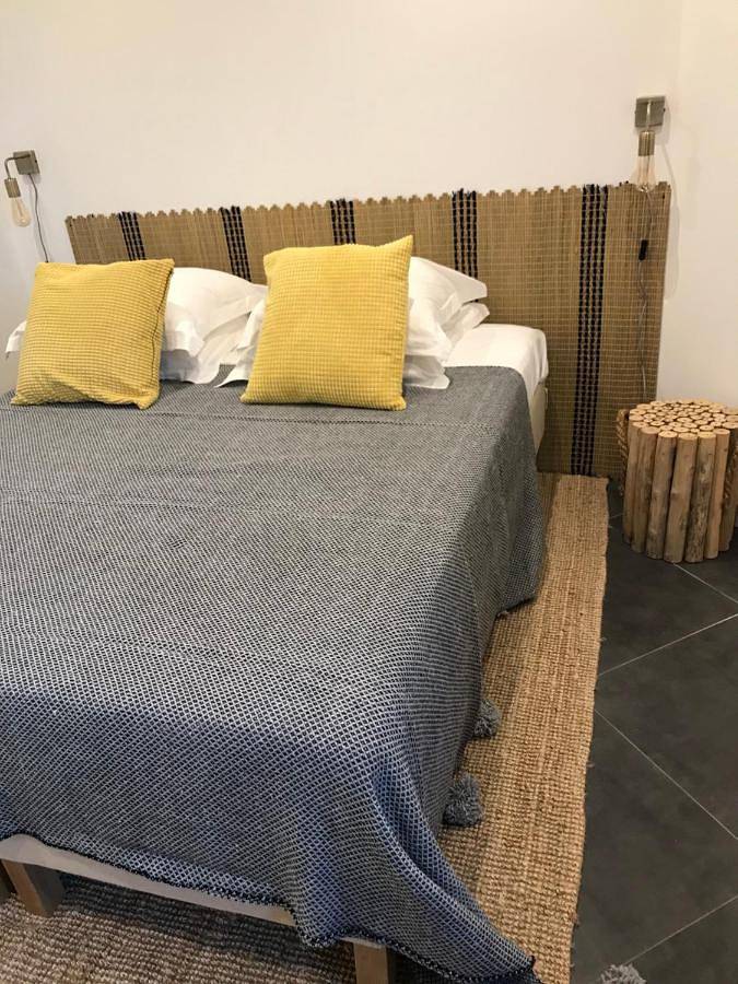Appartement entier, Apartment with Pool View in Cassis, Région de Marseille