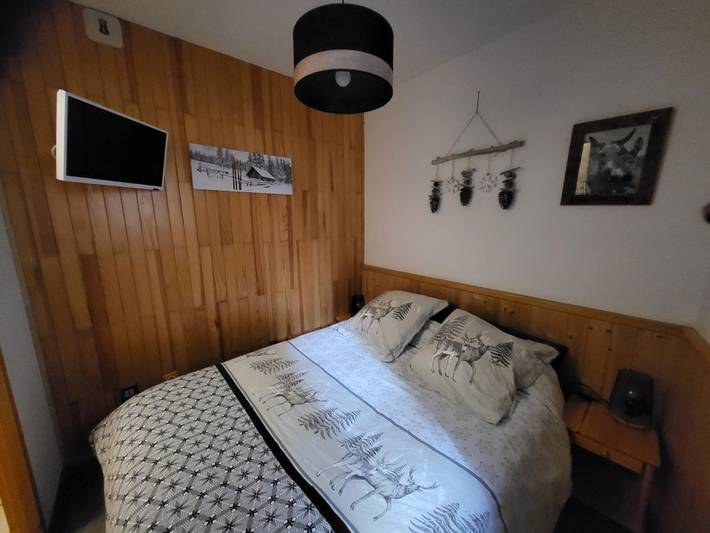 Entire apartment, Apartment '4 People' with Mountain View, Shared Terrace and Wi-Fi in Champagny-en-Vanoise, Massif de la Vanoise