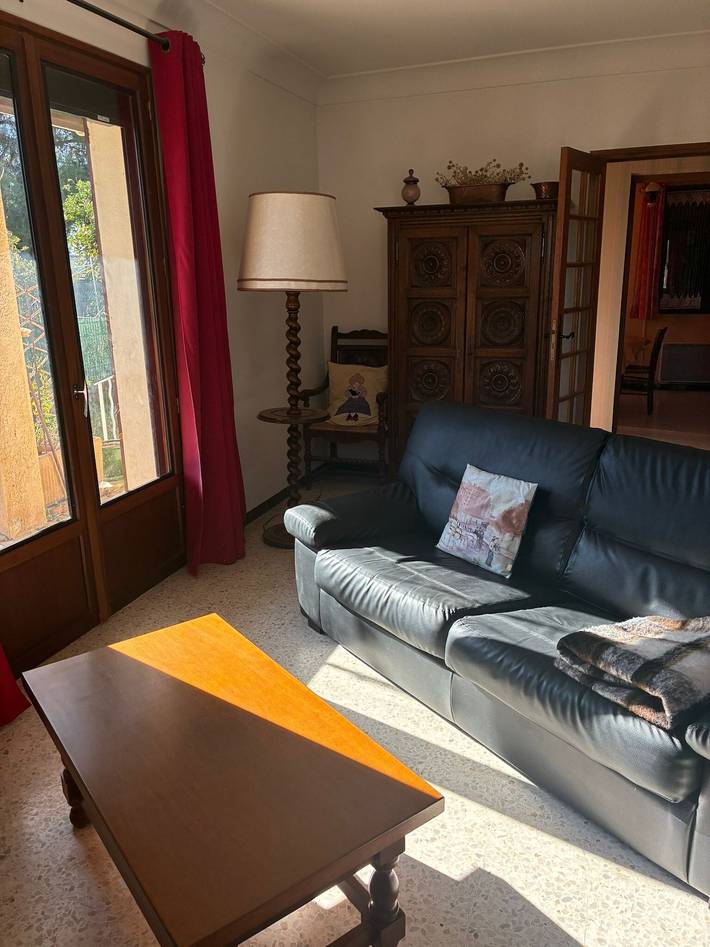 Casa confortevole con terrazza privata, Wi-Fi e aria condizionata a Saint-Gilles in Saint-Gilles (Francia), Costa mediterranea (Francia)