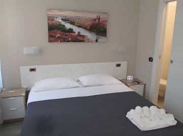 Casa De Huéspuedes para 2 Personas en Verona, Montañas Garda, Foto 3