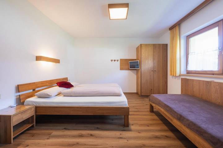 Ferienwohnung für 6 Personen, mit Garten und Ausblick, kinderfreundlich im Stubaital - 4