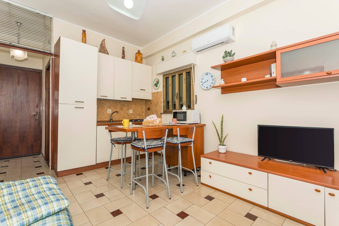 Appartamento intero, Appartamento 'Angelina's House' con Balcone e Aria Condizionata in Sant'Anna (Catane), Mascali