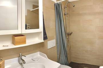 Gîte pour 4 Personnes dans Val-de-Ruz, Canton de Neuchâtel, Photo 4