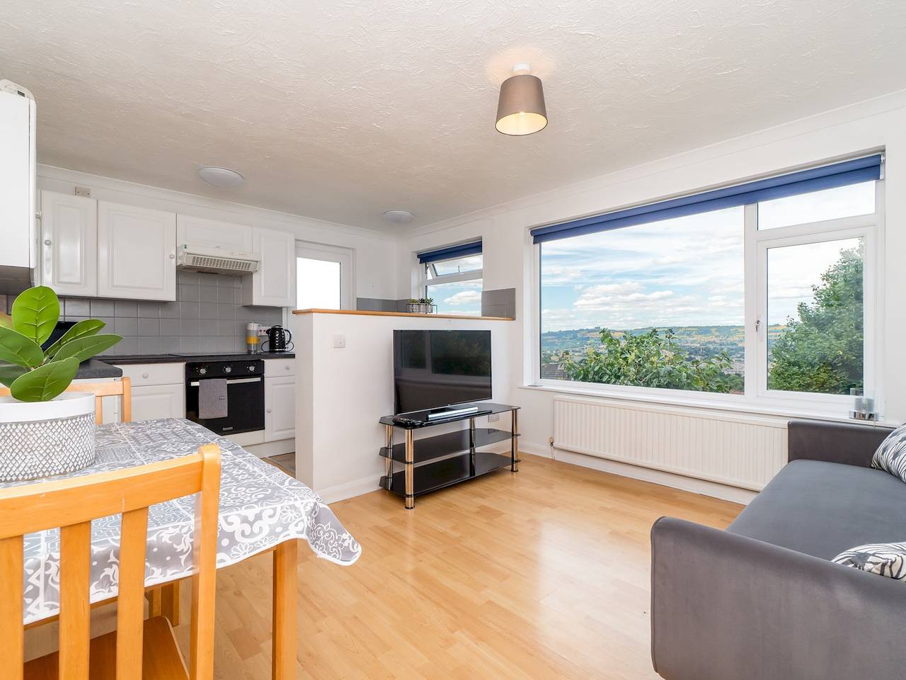 Entire apartment, One bed flat with stunning views and free parking - Pass the Keys in Bath, Bath & North East Somerset