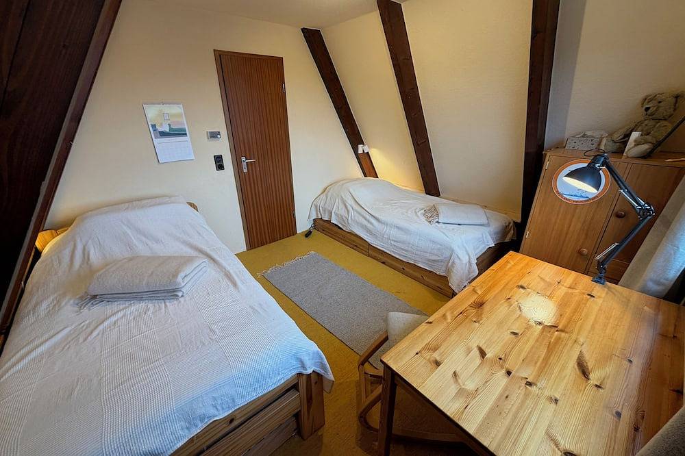 Gemütliches Ferienhaus in Natur-Strandnähe in Jellenbek, Schwedeneck