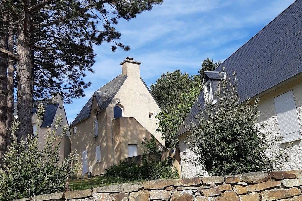 Calmos Cottage, between dunes and beach in Barneville-Carteret, Côte de la Déroute
