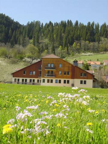 Hôtel pour 4 personnes, avec jardin et terrasse, animaux acceptés à Morteau