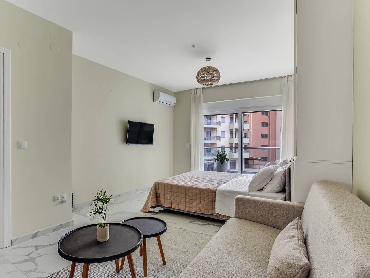 Helt studio, Sanders Old Port - Nice Studio with Balcony in Thessalonikiregionen