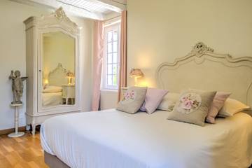Apartment for 6 People in Saint-Jean-de-Côle, Périgord Vert, Photo 2