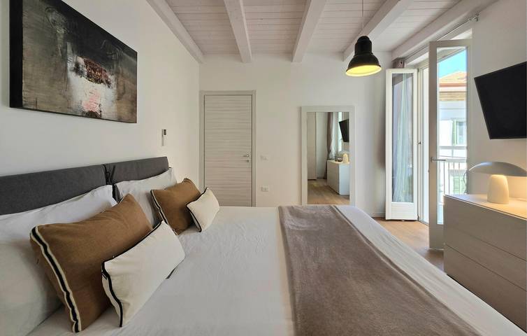 Ganze Ferienwohnung, Ferienwohnung für 4 Personen mit Terrasse in San Benedetto del Tronto, Riviera delle Palme