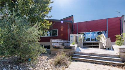 Gîte pour 6 personnes, avec jardin ainsi que piscine et sauna, animaux acceptés à Chaveignes
