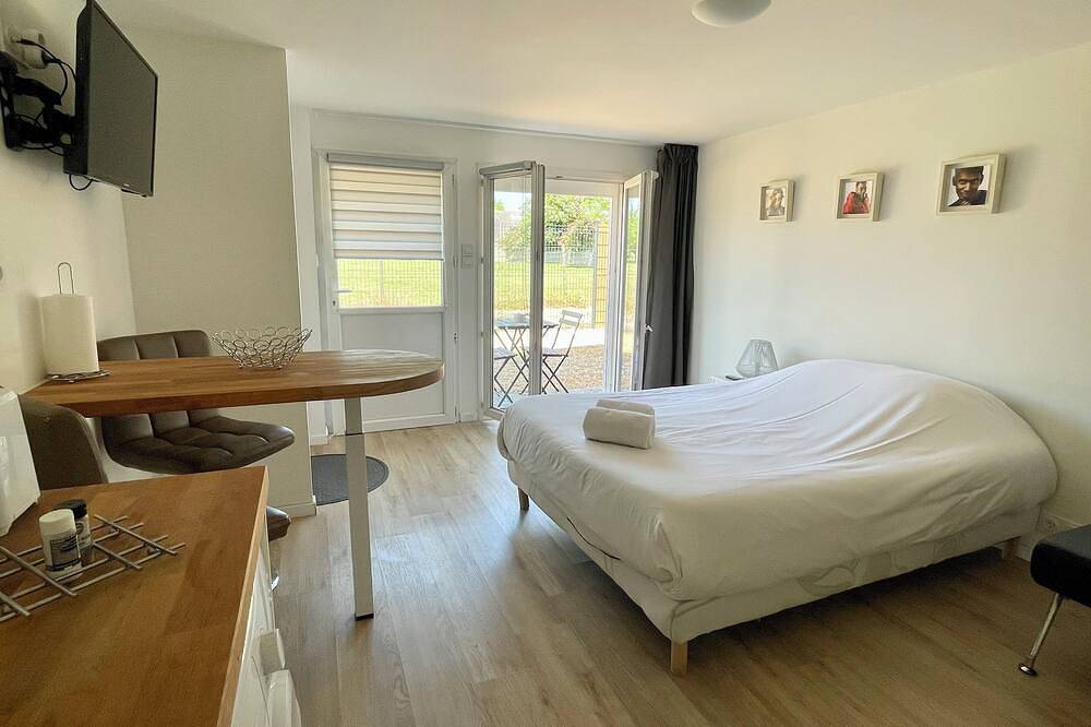 Appartement entier, Studio calme, la campagne a 5 minutes de la ville in Fondettes, Région de Tours
