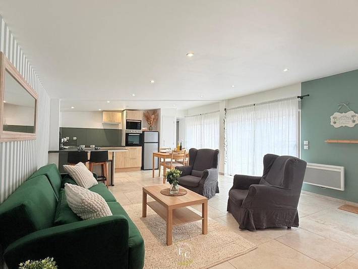 Location de vacances pour 6 personnes, avec terrasse à Baguer-Pican - 3