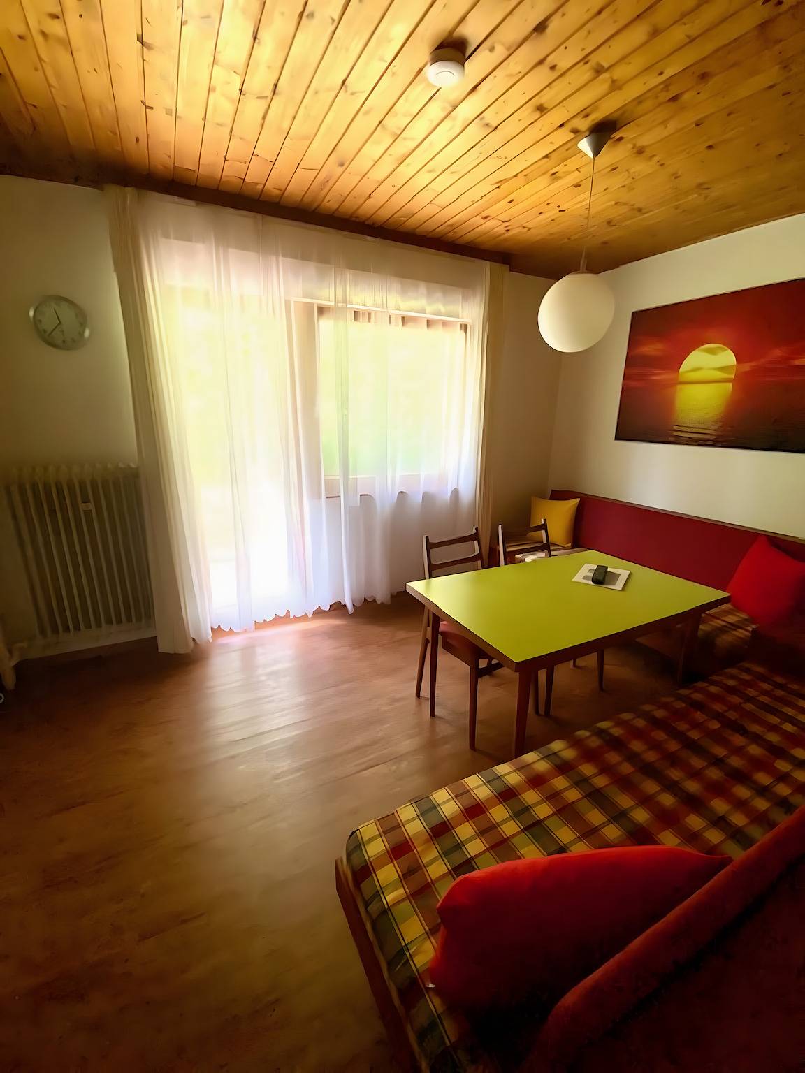 Ganze Wohnung, Ferienwohnung '5' mit gemeinsamer Terrasse, Balkon und Wlan in Dachsberg, Südschwarzwald