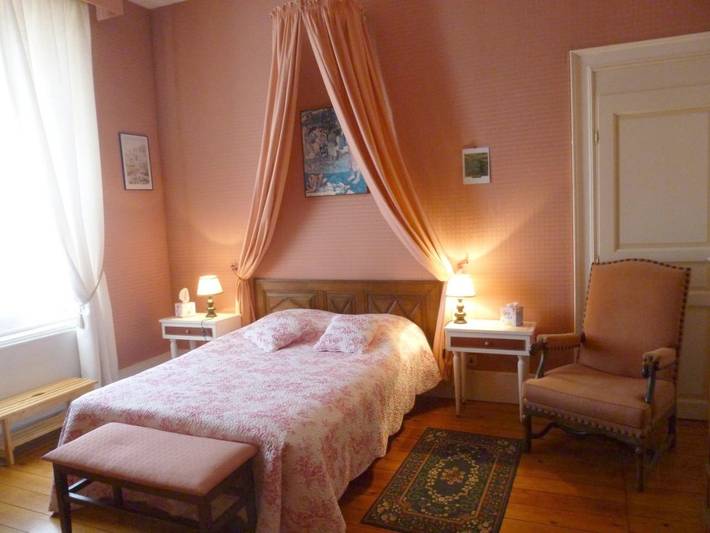 Location de vacances pour 8 personnes, avec piscine ainsi que vue et jardin à Aiguillon - 4