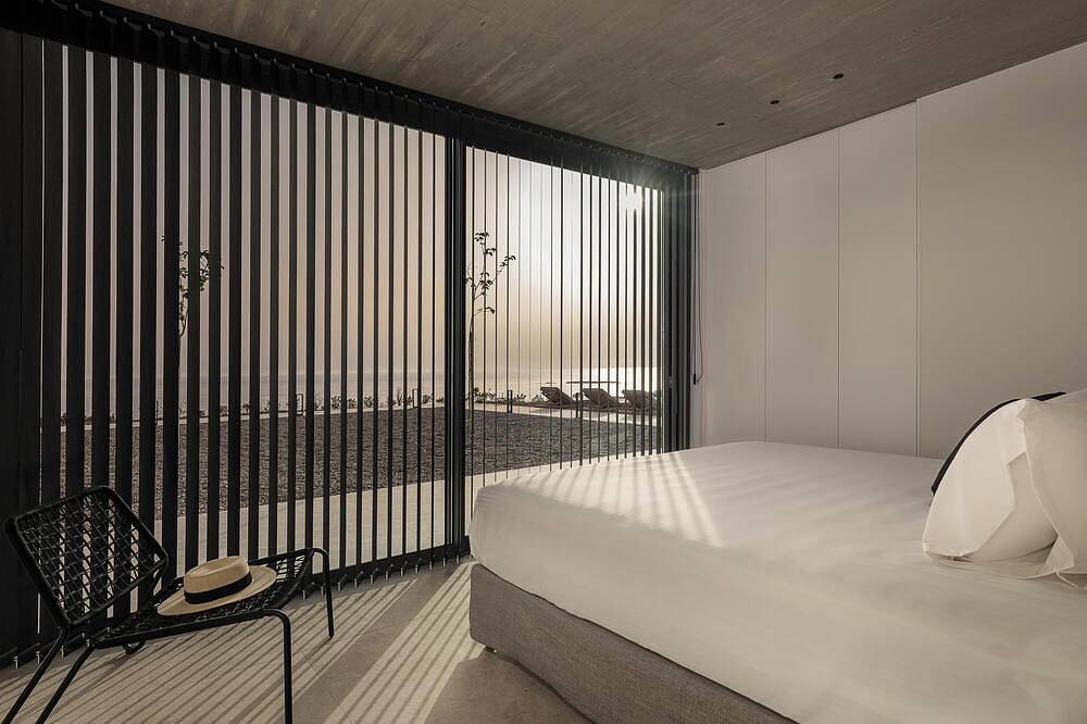 Inspiring Industrial Design Villa Overlooking Falasarna Beach in Falassarna, Chania und Umgebung