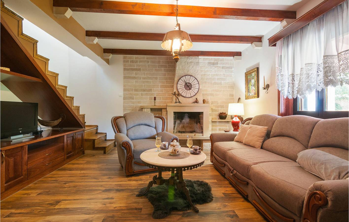 Ferienhaus für 7 Personen mit Terrasse in Postira, Brac