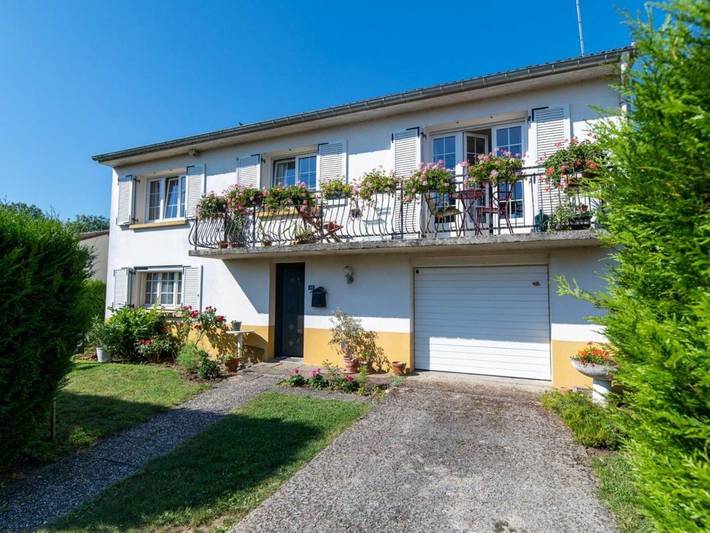 Gîte pour 6 personnes, avec jardin et terrasse, animaux acceptés à Étain (Meuse)