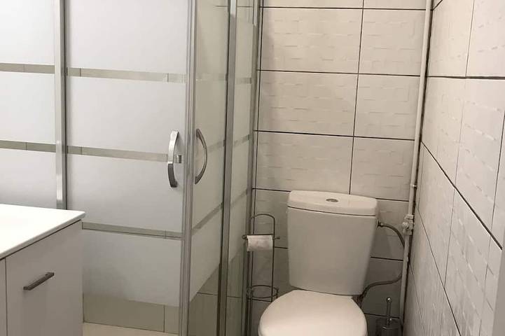 Gîte pour 2 personnes, avec jardin ainsi que jacuzzi et terrasse à Salavas - 3