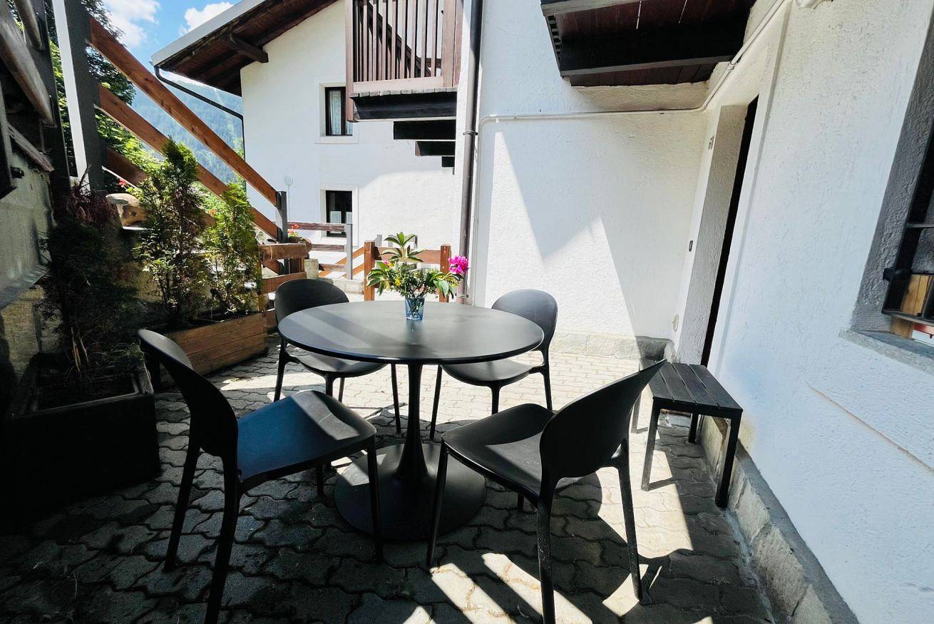 Ganze Wohnung, Ferienwohnung für 2 Personen mit Garten in La Thuile (Dorf), La Thuile