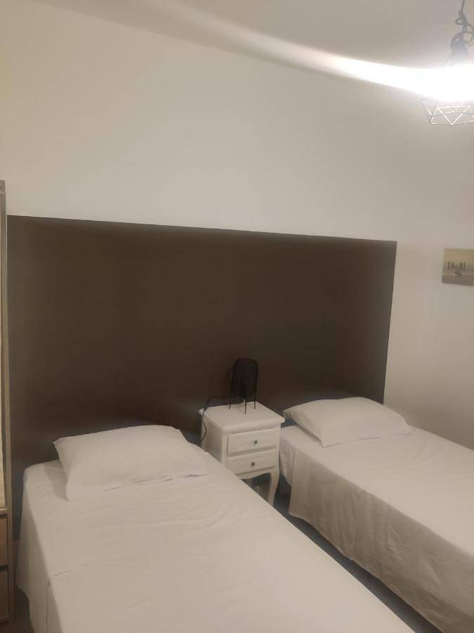 Appartement entier, One-Bedroom Apartment in Romilly-sur-Seine, Aube