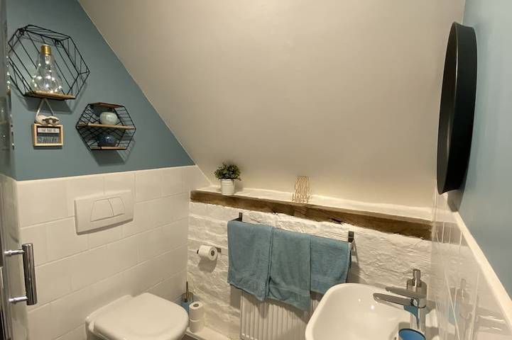 Gîte pour 6 personnes, avec terrasse et jardin, animaux acceptés à Gavray - 4