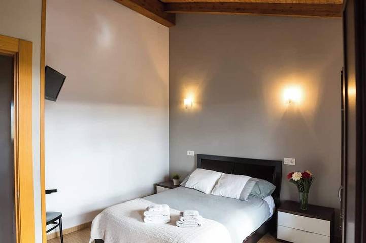 Ah Townhouse "La Casina de Cués". in Siero, Costa Verde (Spanien)