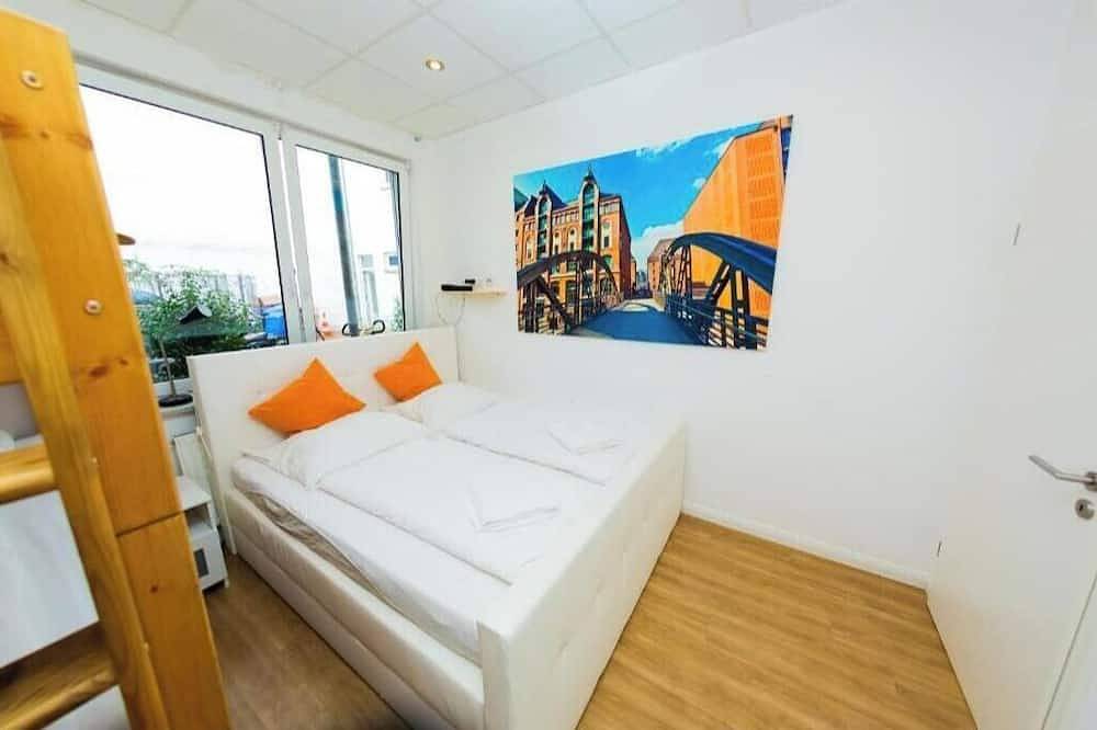 Ganze Wohnung, City Apart Reeperbahn Hamburg Apartment with its own kitchen and private terrace in Reeperbahn, Hamburg