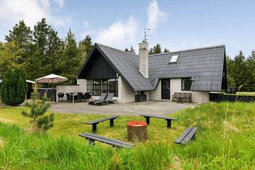 Ferienhaus für 6 Personen, mit Garten und Whirlpool sowie Sauna und Terrasse in Filsø See