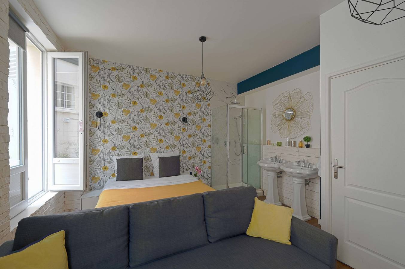 Studio entier, Studio pour 3 personnes in Tour Eiffel, Paris