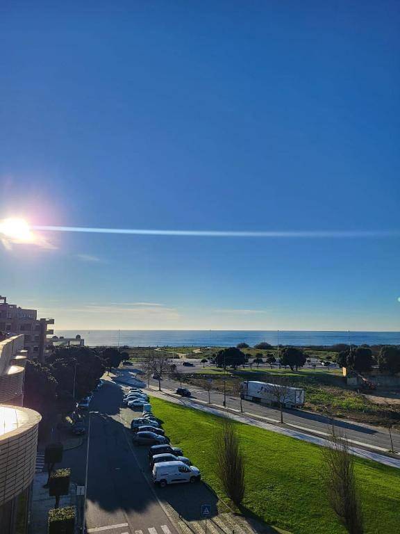 Apartamento de férias para 6 pessoas, com terraço e vista e ainda piscina, com animais de estimação em Vila do Conde