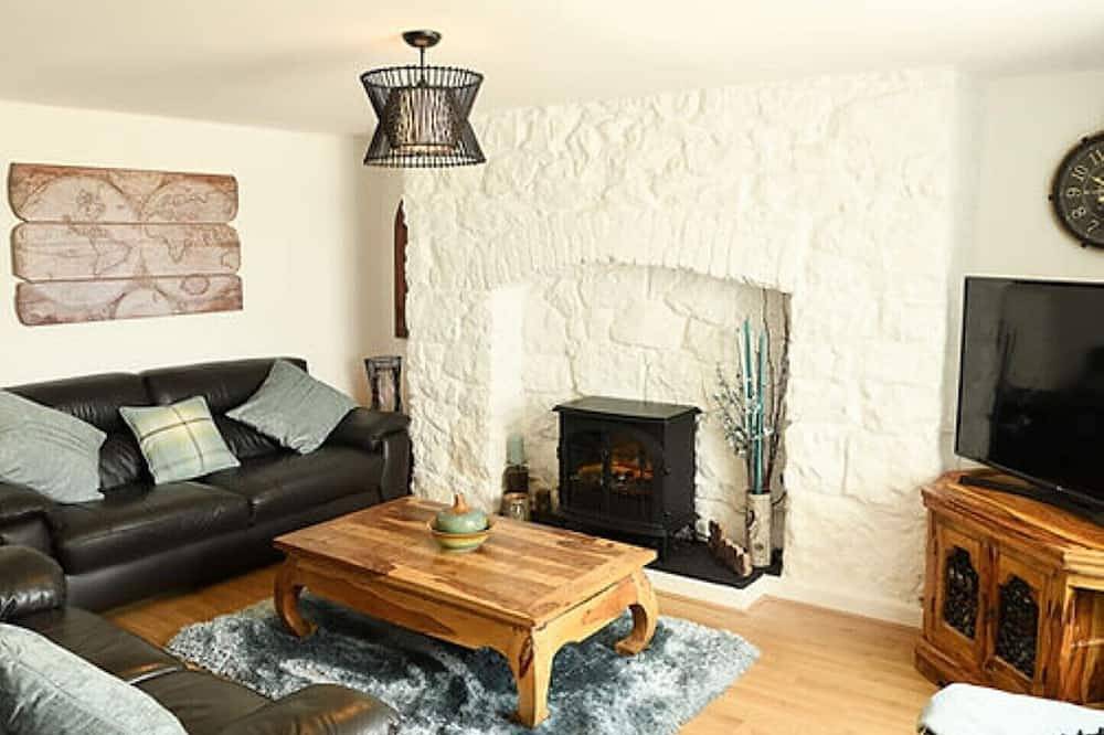Beachfront Sea View Cottage in Rhos on Sea, Conwy region