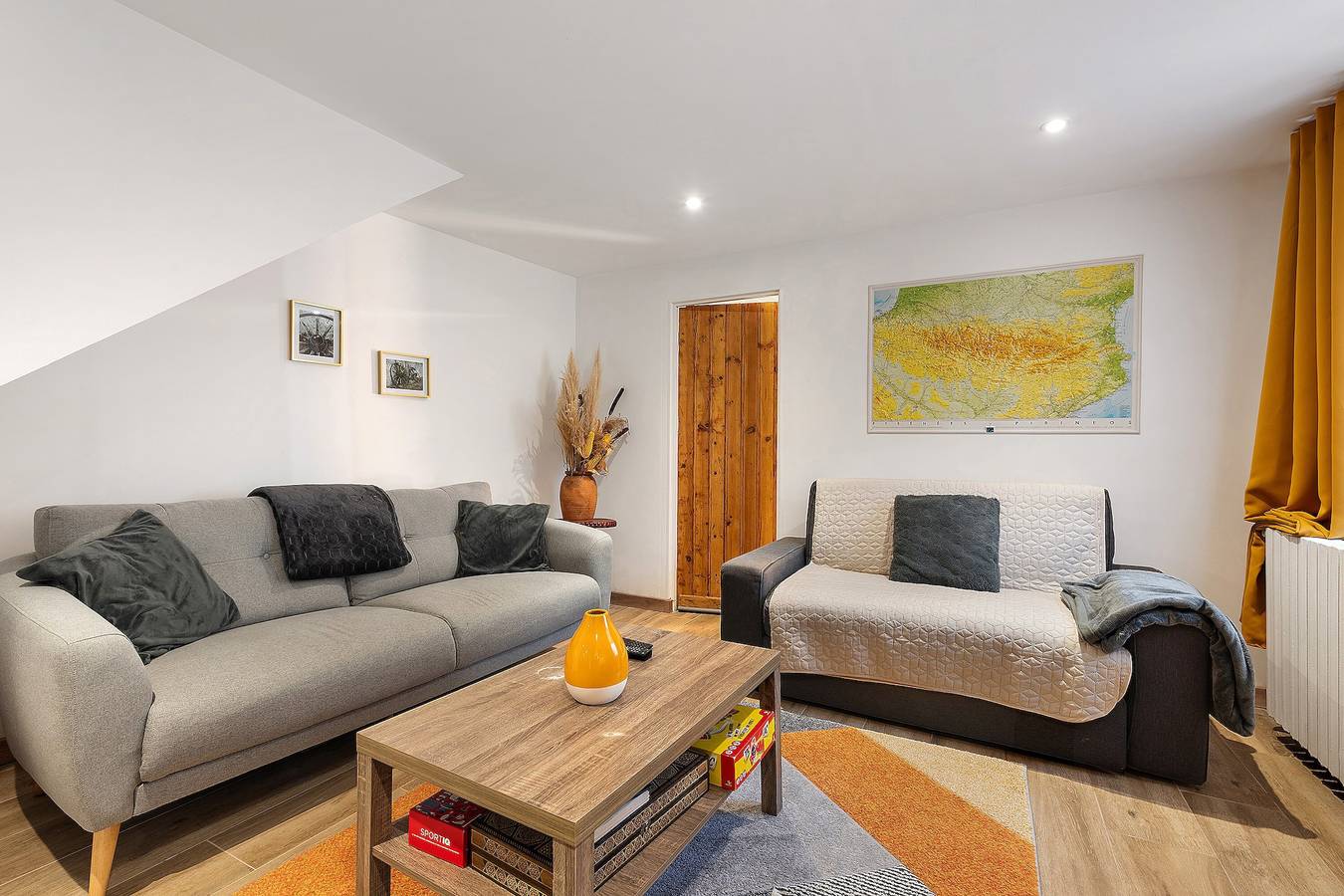 Le Refuge de Campan – Centre Village : vue montagne, terrasse privée ,parking privé, Wi-Fi in Campan, Hautes-Pyrénées