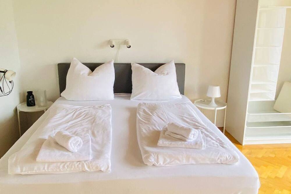 Ganze Wohnung, Studio in zentraler Lage - nur wenige Minuten zum See und Stadt in Salzkammergut-Berge, Gmunden