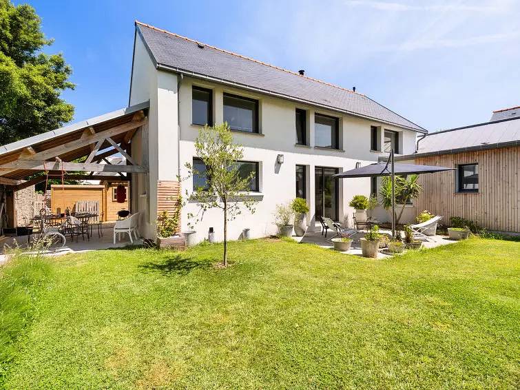 Acogedora Villa a Pasos de la Playa de Saint-Sieu in Lancieux, Región de Dinan