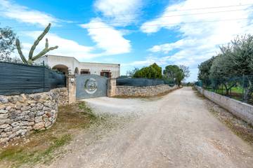 Holiday Rental for 3 People in Ostuni, Valle D'Itria, Photo 3