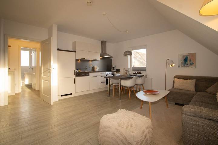 Ganze Wohnung, Gemütliche Ferienwohnung mit Terrasse in Hörnum im Haus Schössler in Hörnum, Sylt