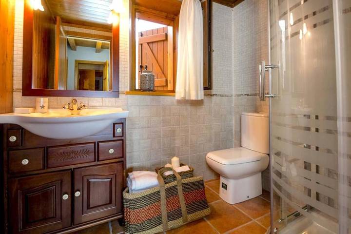 Apartamento de vacaciones para 6 personas, con vistas y balcón, Se admiten mascotas en Pallars Sobirà - 2