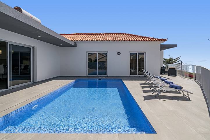 Location de vacances pour 8 personnes dans Estreito da Calheta - 2