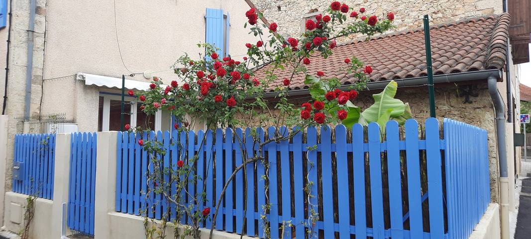 Gîte pour 5 personnes, avec terrasse et jardin - 1
