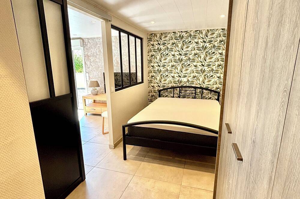Appartement entier, Studio 1 chambre tout équipé, au calme, à Montmédy in Montmédy, Verdun