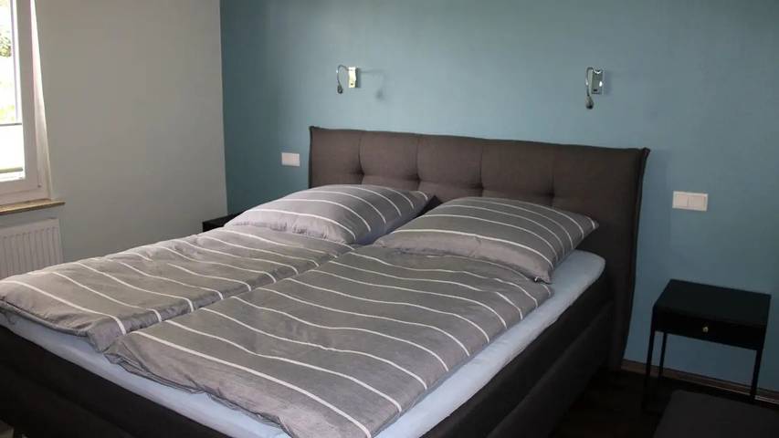 Ferienhaus für 4 Personen, mit Terrasse und Garten in Leer - 2