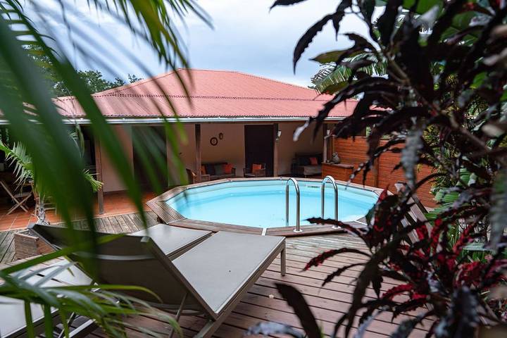 Villa pour 4 personnes, avec piscine et jardin ainsi que terrasse et jacuzzi à Deshaies - 3