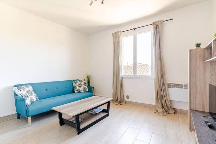 Gîte pour 2 personnes, avec terrasse et vue à Tavernes - 3