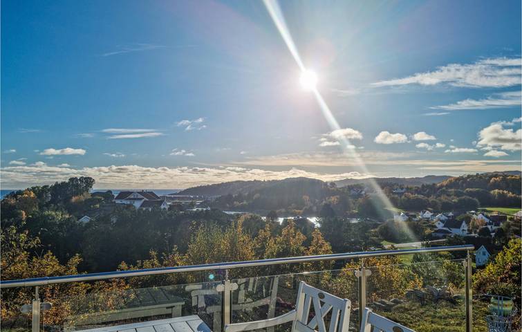 Ferienhaus für 6 Personen mit Ausblick in Lindesnes
