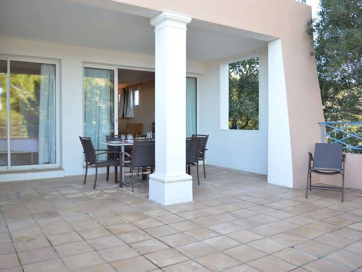 Ferienwohnung für 6 Personen, mit Terrasse und Pool in Grimaud - 3