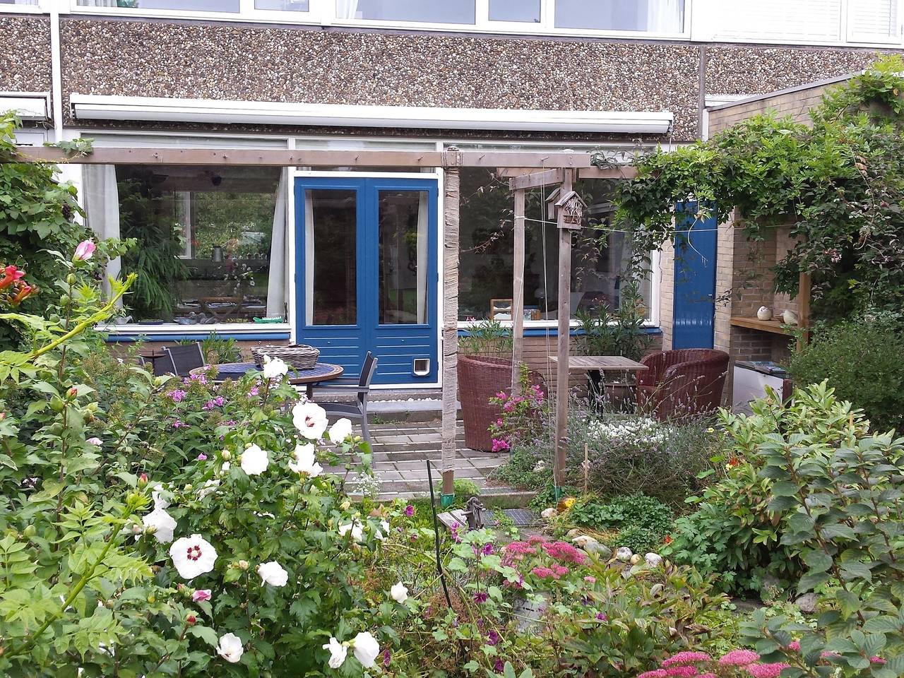 Terrace Apartment with Lush Garden in Voorburg, Stadsgewest Haaglanden