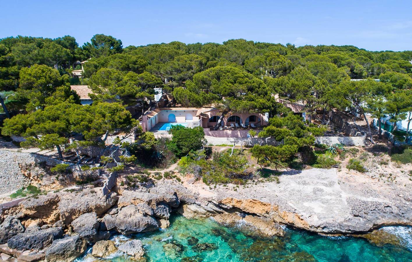 Apartment mit Meerblick, Pool, Küche und AC in Strandnähe in Cala Ratjada, Capdepera